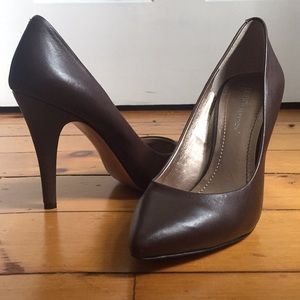 BCBG Size 7 - chocolate brown leather pumps